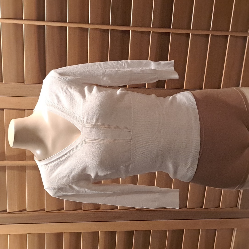 NWT Cutter & Buck Women's V-Neck Sweater